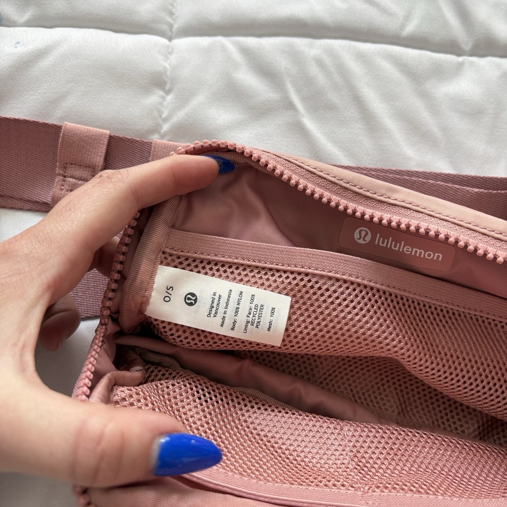 Lululemon OG Everywhere Belt Bag Pink Pastel Activewear Yoga Quiet Luxury - Picture 6 of 10